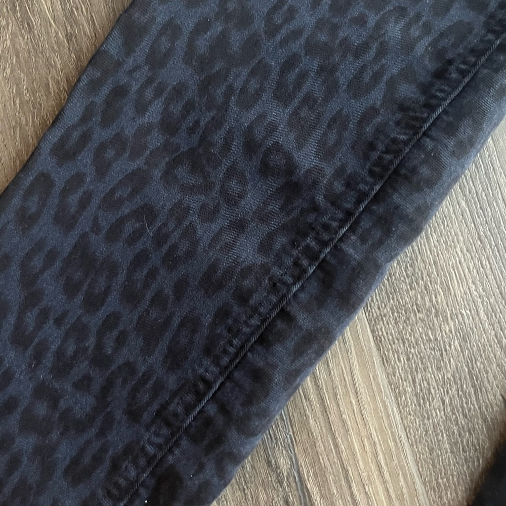 Democracy Absolution Jeans Leopard Print - image 2